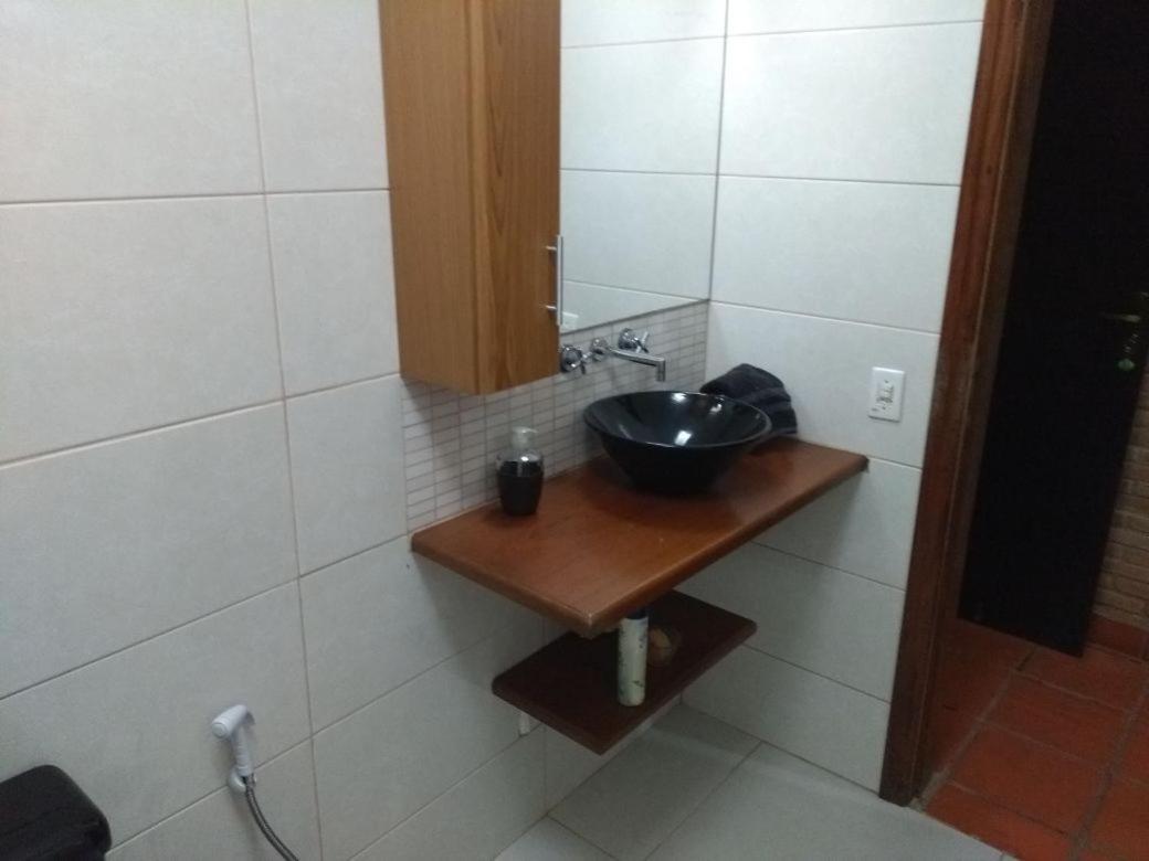 Pousada Casa Do Gustavo Гуаружа Екстериор снимка