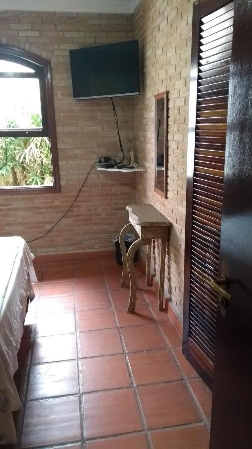 Pousada Casa Do Gustavo Гуаружа Екстериор снимка