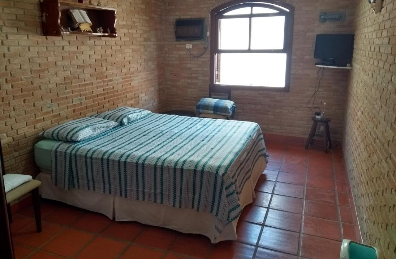 Pousada Casa Do Gustavo Гуаружа Екстериор снимка